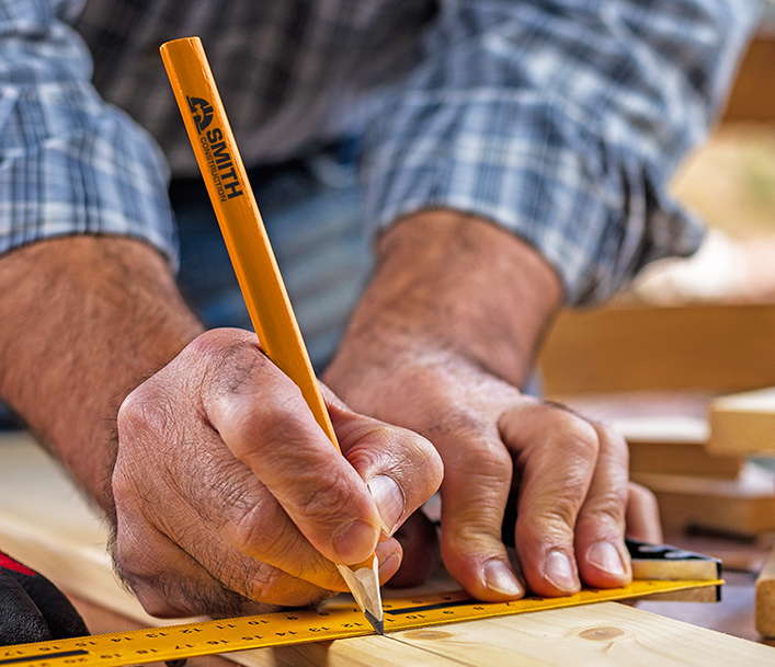 worker measuring board